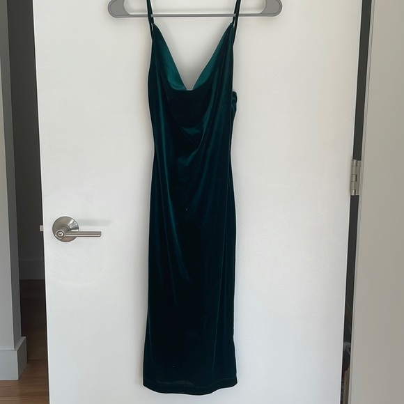 Lulus Women’s XS Emerald Cowl Neck Velvety Dress - Picture 1 of 4